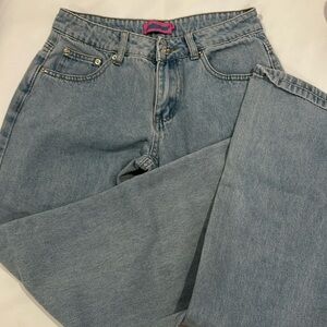 edikted petite jeans!! super cute blue wash fit very well.